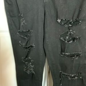 Women’s Ripped Jeans